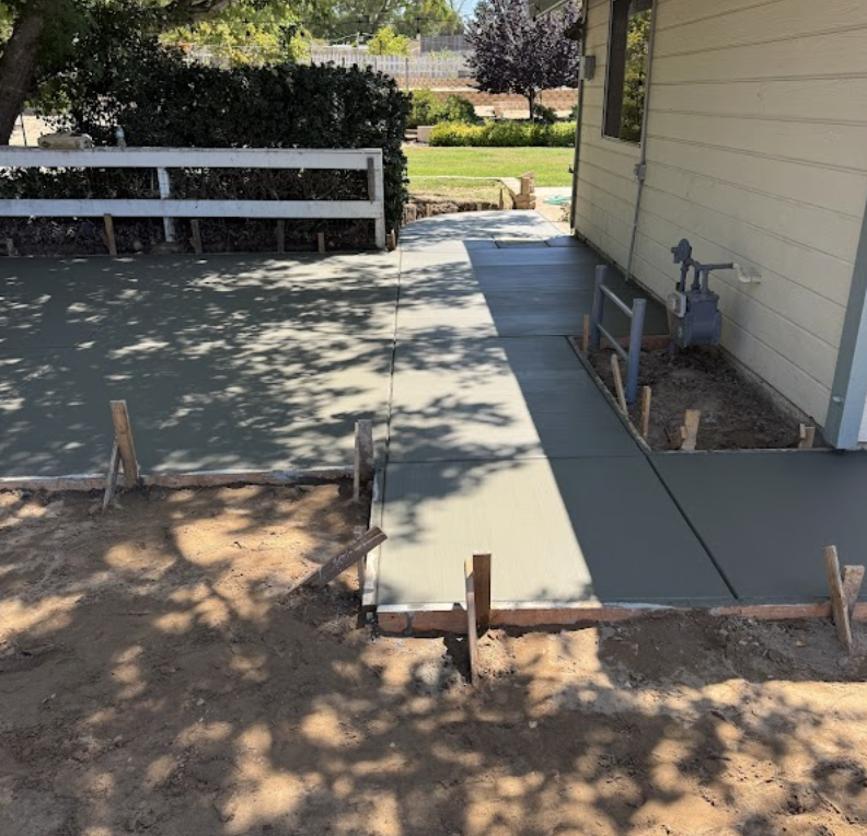 Concrete side yard slab and walkway Arroyo Grande California
